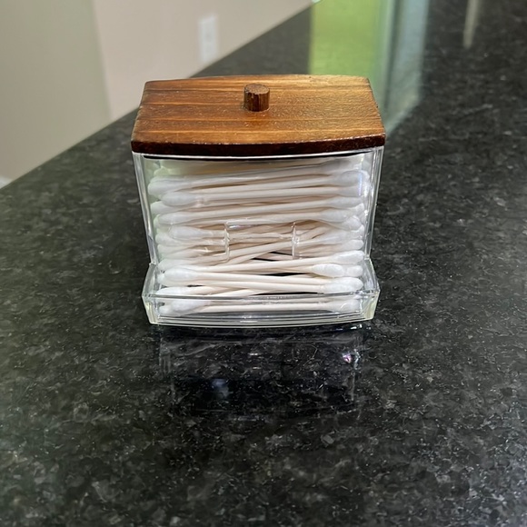 Q-Tip Holder - Picture 1 of 3